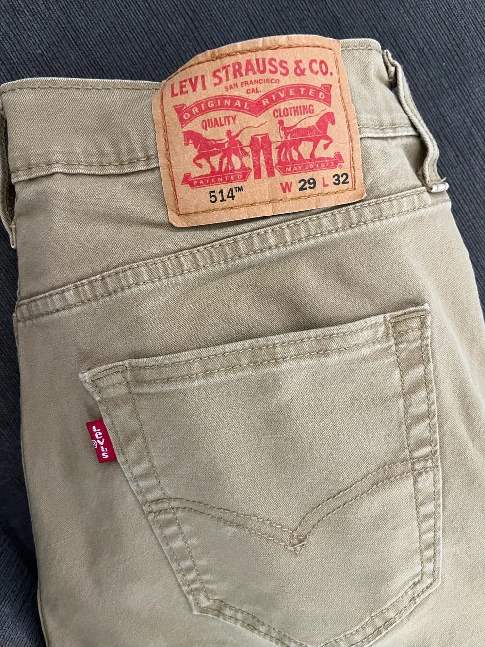 Levi's 514 Straight Fit Men's Jeans — Khaki 29W 32L